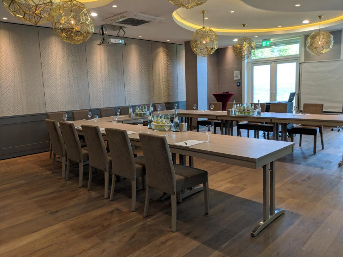 Hotel Schmachtendorf Oberhausen  Extérieur photo