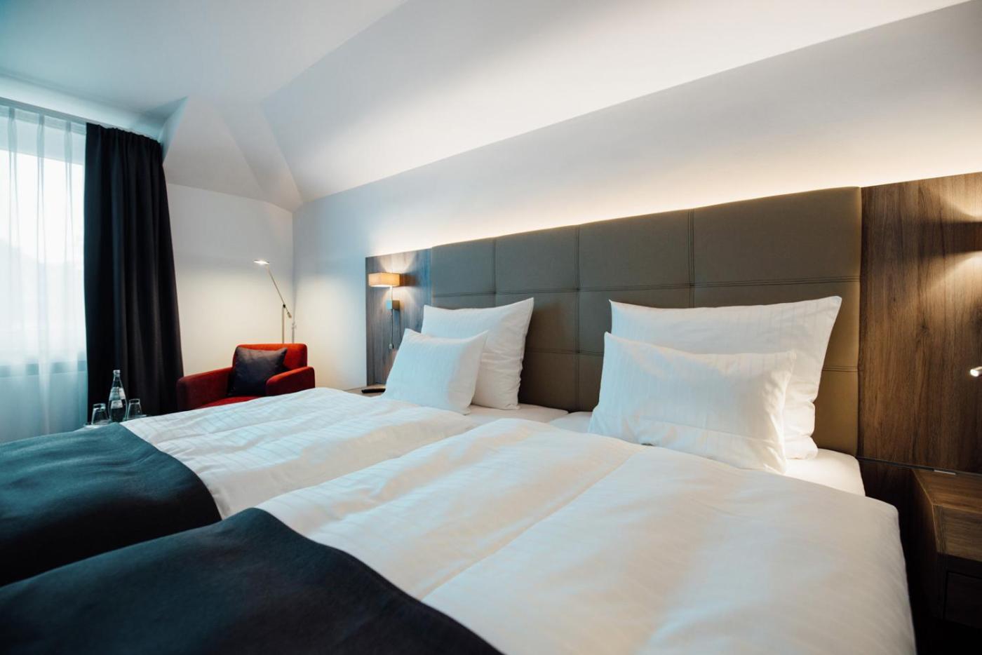 Hotel Schmachtendorf Oberhausen  Extérieur photo