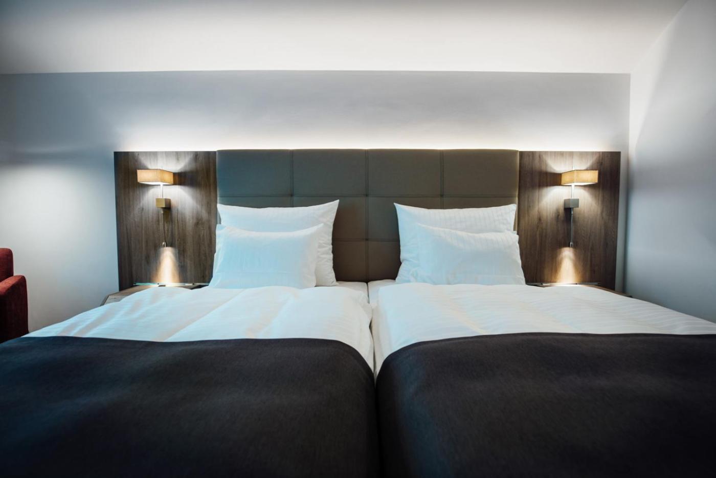 Hotel Schmachtendorf Oberhausen  Extérieur photo