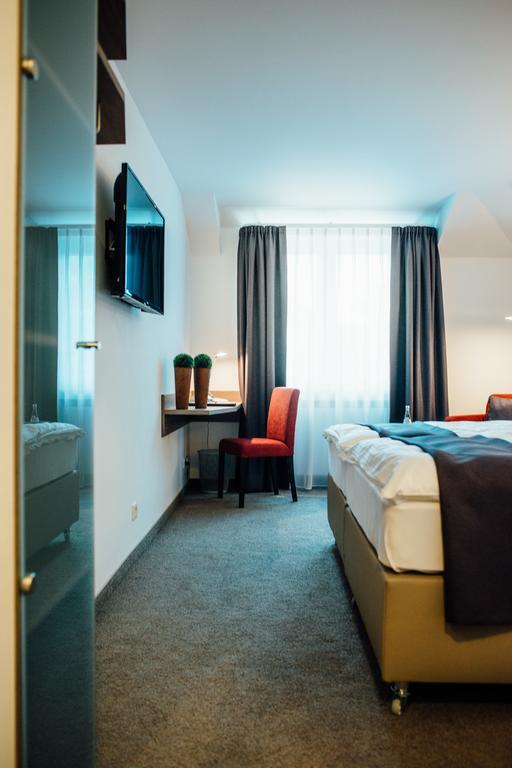 Hotel Schmachtendorf Oberhausen  Chambre photo
